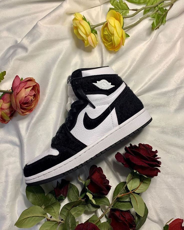 Air Jordan Retro 1 High Panda